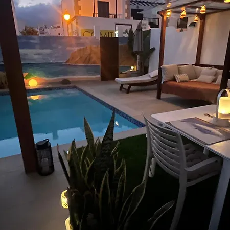 Romantico Con Piscina Privada Solo Ti アパート *